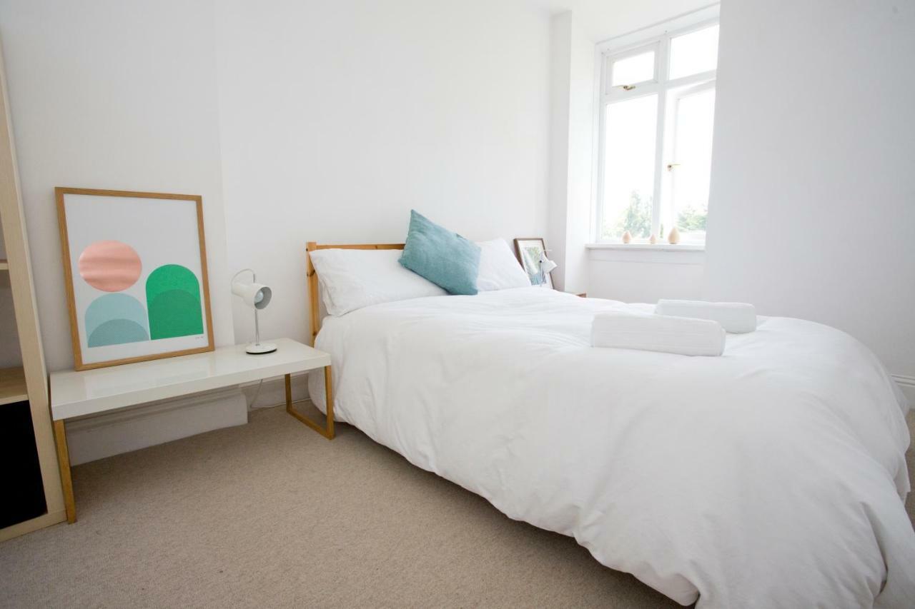 Bright 2 Bedroom Apt - Great Location - Free Parking بورنماوث المظهر الخارجي الصورة