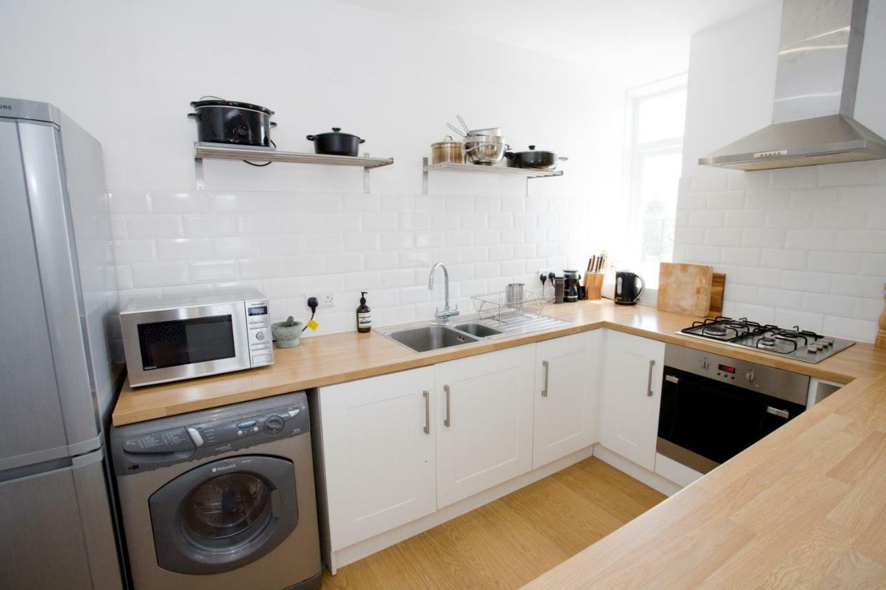 Bright 2 Bedroom Apt - Great Location - Free Parking بورنماوث المظهر الخارجي الصورة