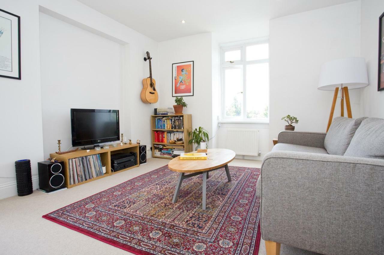 Bright 2 Bedroom Apt - Great Location - Free Parking بورنماوث المظهر الخارجي الصورة