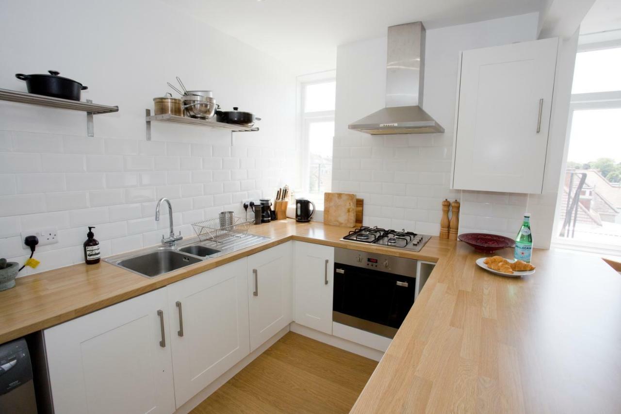 Bright 2 Bedroom Apt - Great Location - Free Parking بورنماوث المظهر الخارجي الصورة